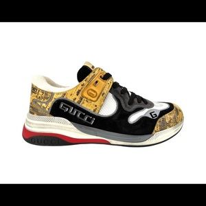 Gucci sneakers